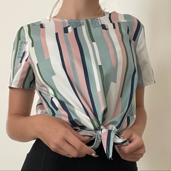 Colorful Blouse - Picture 2 of 3